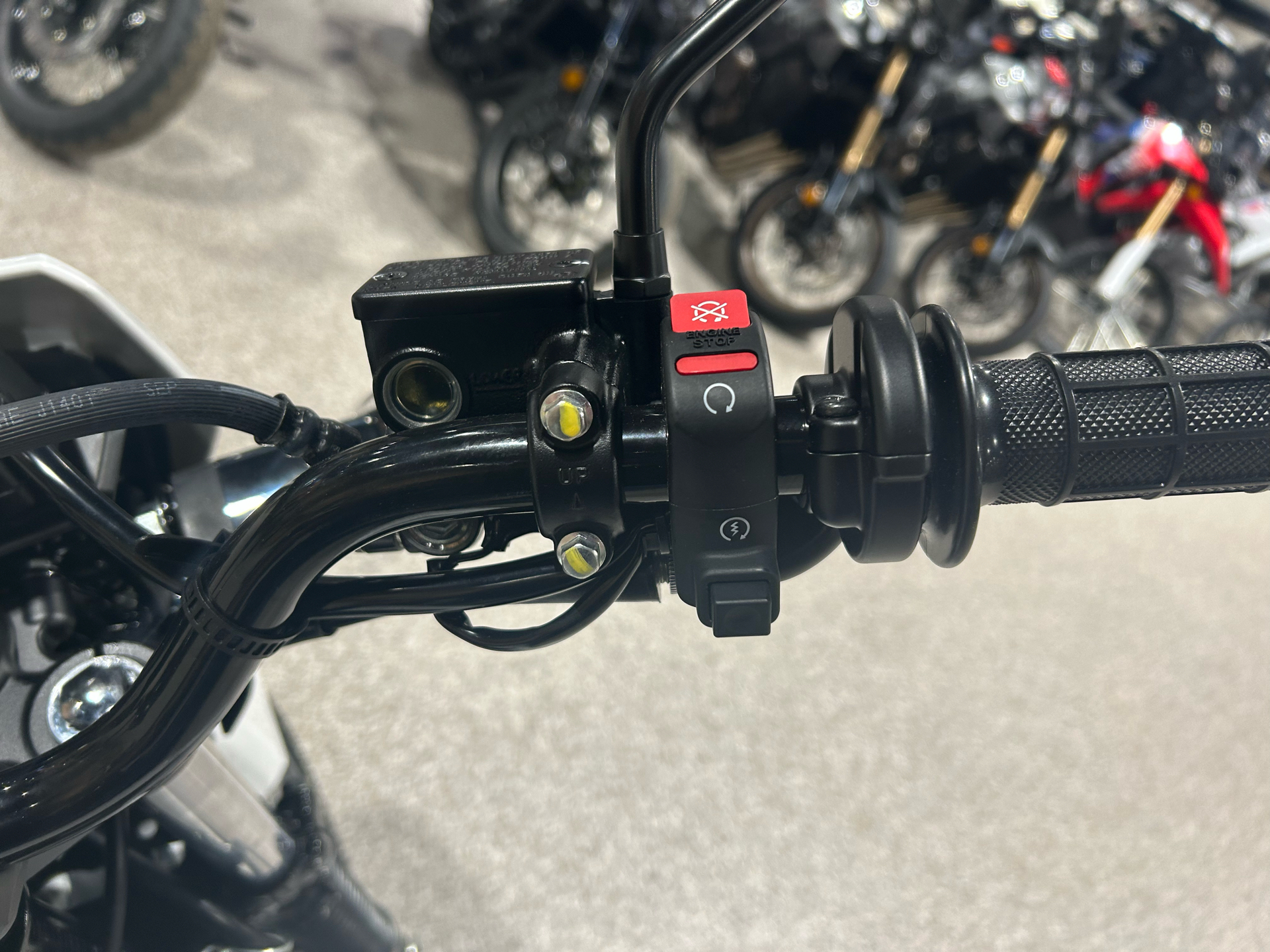 2025 Honda XR150L in Gorham, New Hampshire - Photo 14