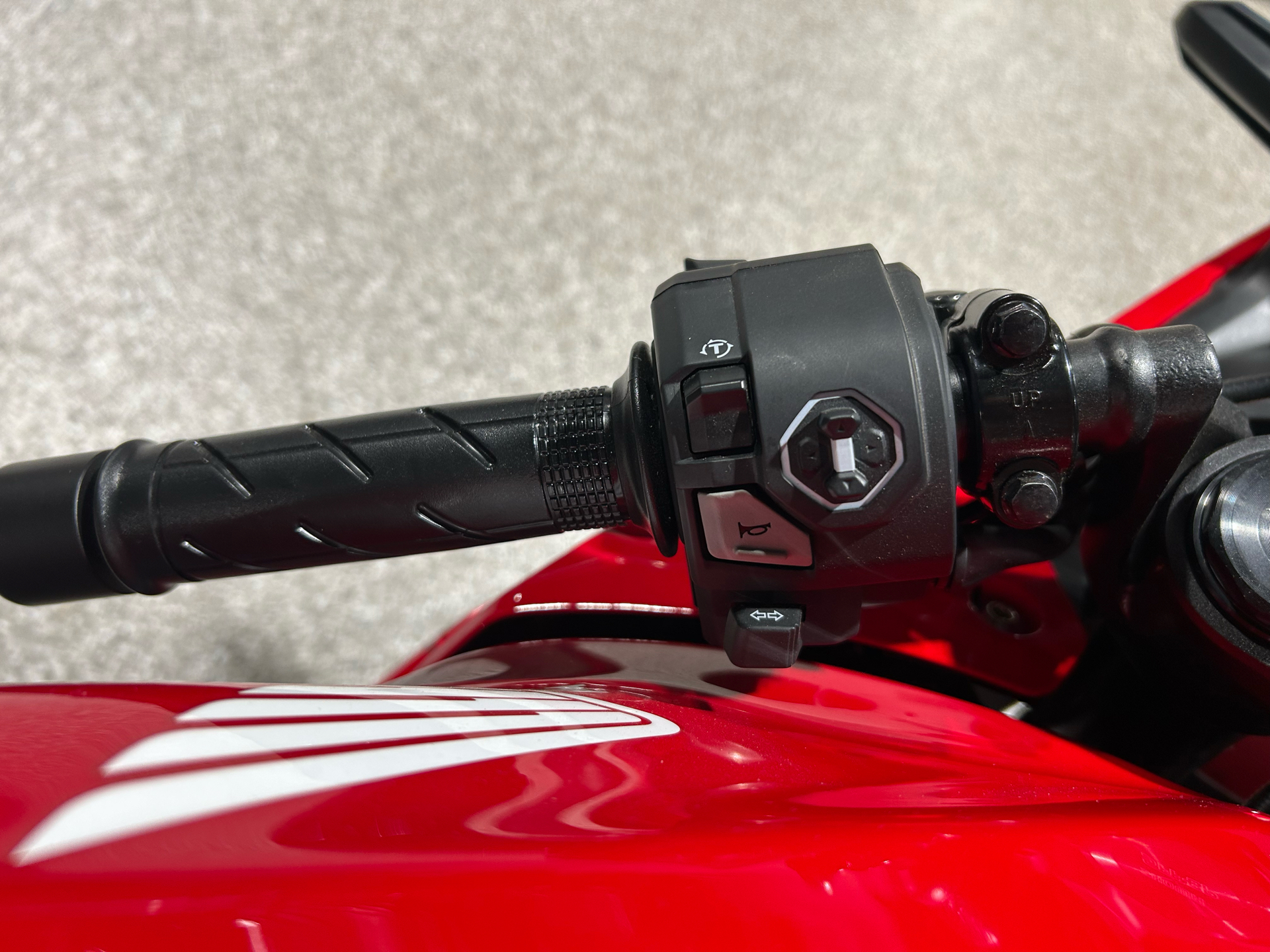 2025 Honda CBR500R in Gorham, New Hampshire - Photo 3