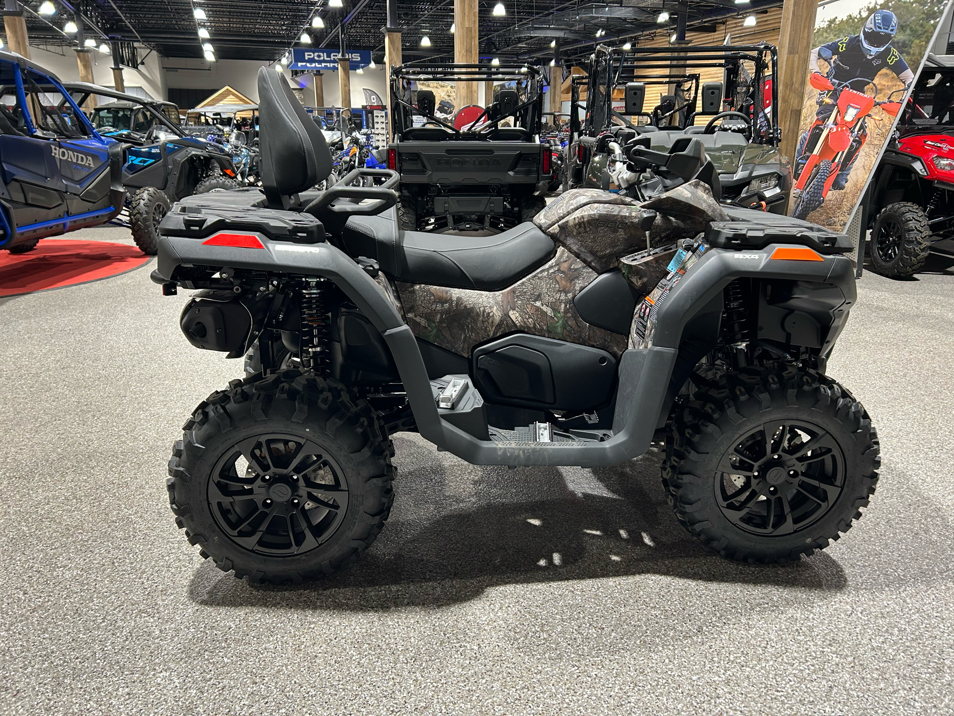 2025 CFMOTO CForce 800 Touring in Gorham, New Hampshire - Photo 8