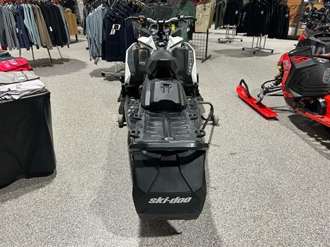 2019 Ski-Doo Renegade Adrenaline 850 E-TEC in Gorham, New Hampshire - Photo 4