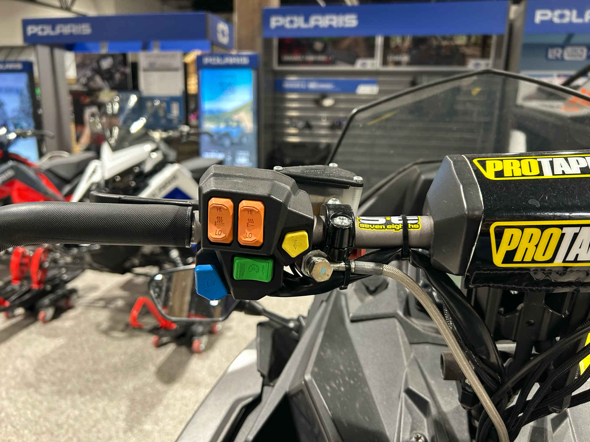2018 Polaris 800 Switchback Assault 144 ES in Gorham, New Hampshire - Photo 5
