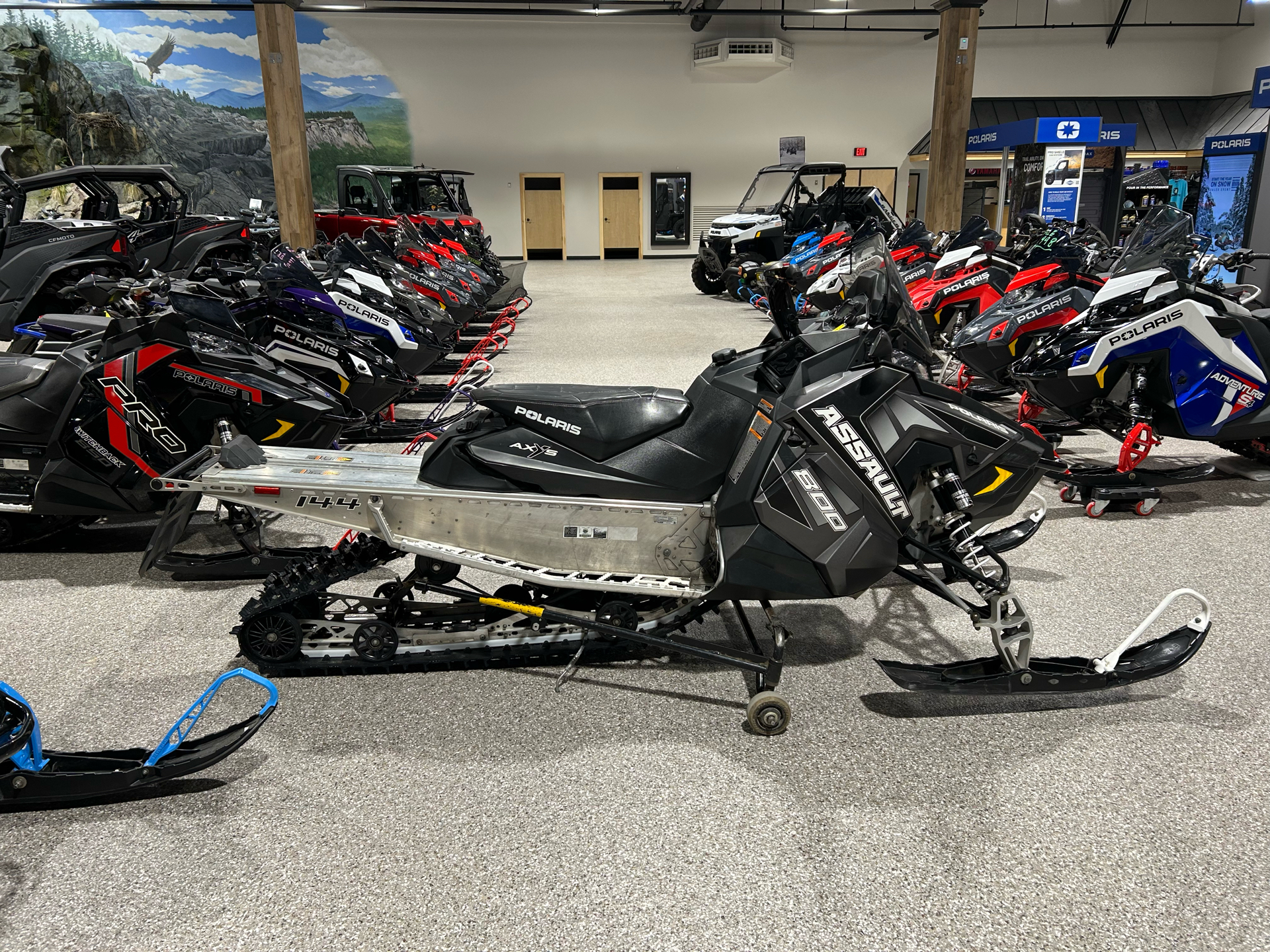 2018 Polaris 800 Switchback Assault 144 ES in Gorham, New Hampshire - Photo 8