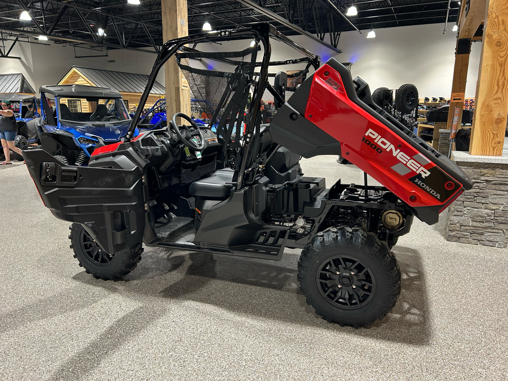 2025 Honda Pioneer 1000 Deluxe in Gorham, New Hampshire - Photo 6