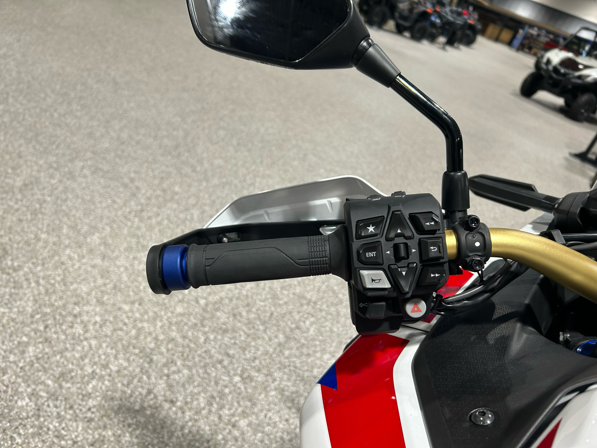 2025 Honda Africa Twin Adventure Sports ES in Gorham, New Hampshire - Photo 4
