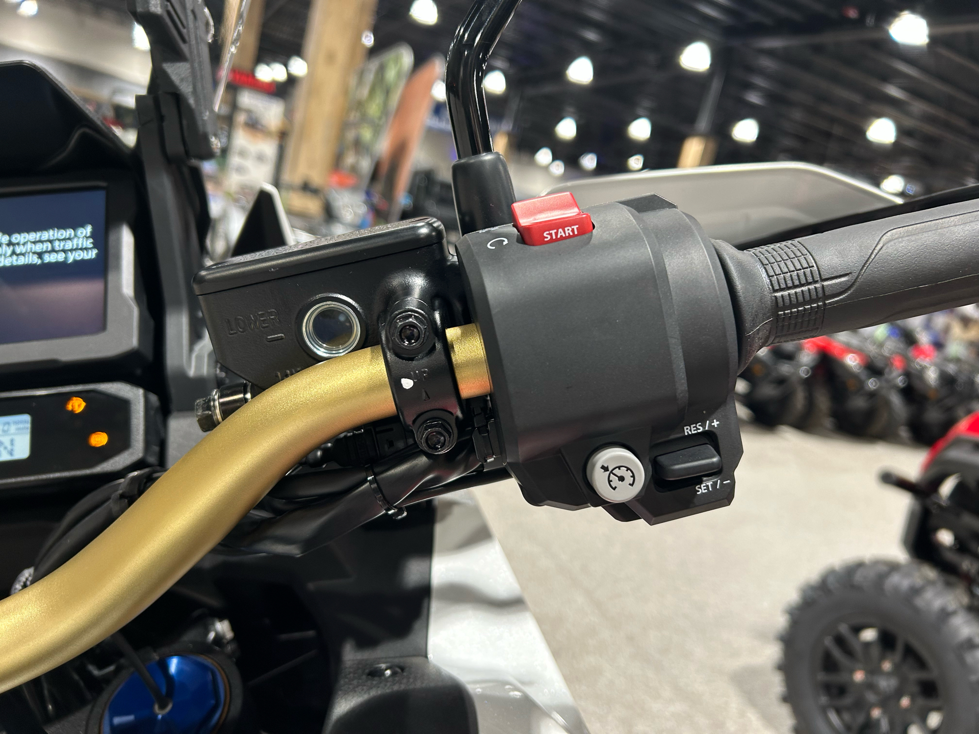 2025 Honda Africa Twin Adventure Sports ES in Gorham, New Hampshire - Photo 6