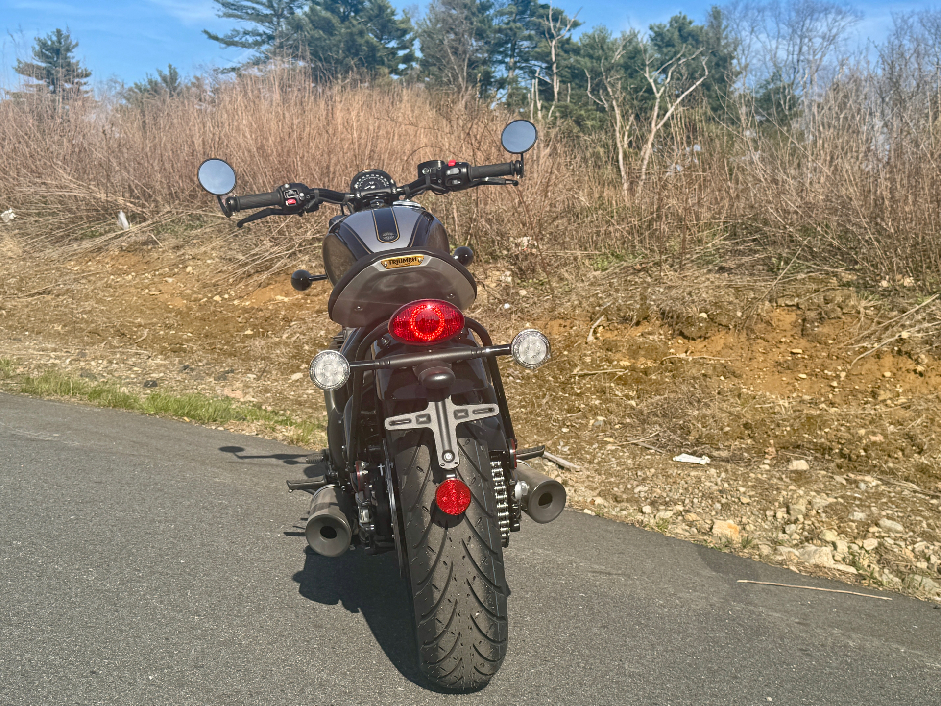 2025 Triumph Bonneville Bobber in Manchester, New Hampshire - Photo 9