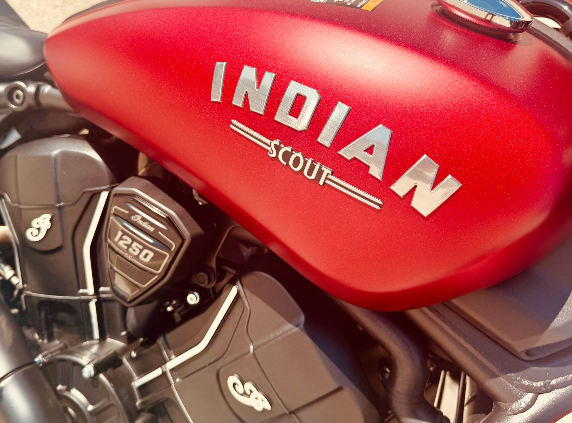 2025 Indian Motorcycle Scout® Bobber Limited in Manchester, New Hampshire - Photo 12