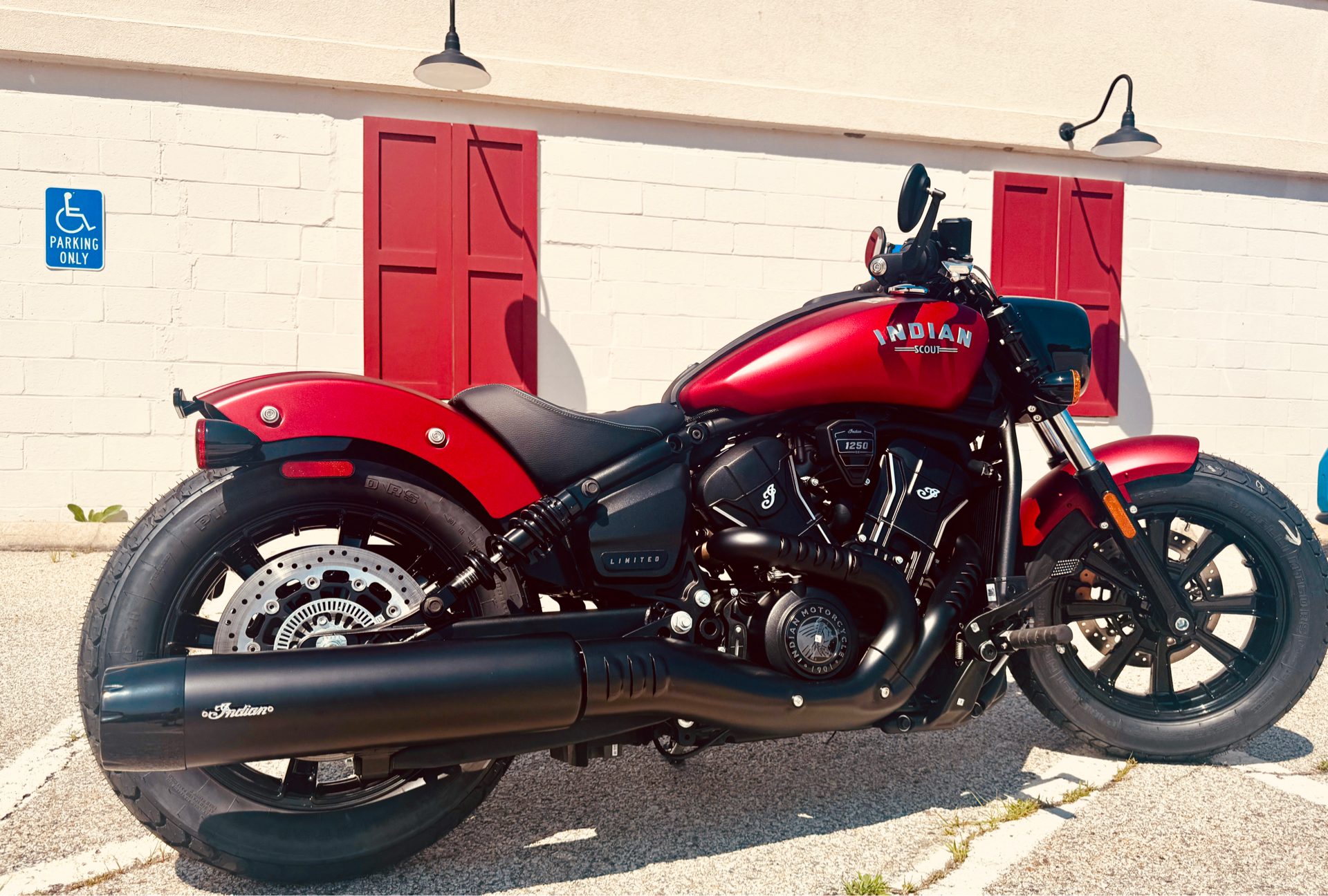 2025 Indian Motorcycle Scout® Bobber Limited in Manchester, New Hampshire - Photo 7