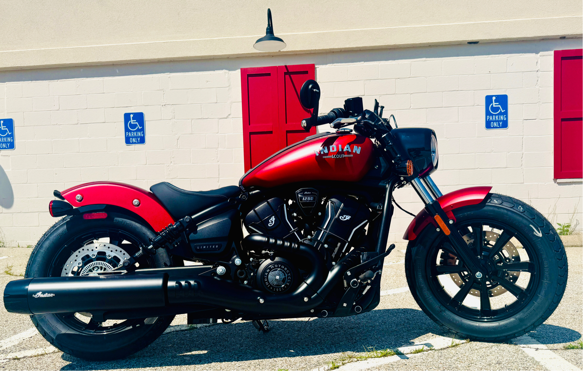 2025 Indian Motorcycle Scout® Bobber Limited in Manchester, New Hampshire - Photo 13