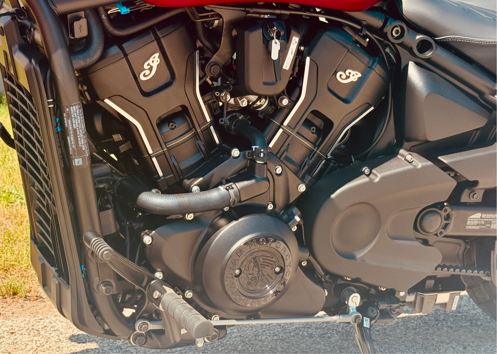 2025 Indian Motorcycle Scout® Bobber Limited in Manchester, New Hampshire - Photo 6