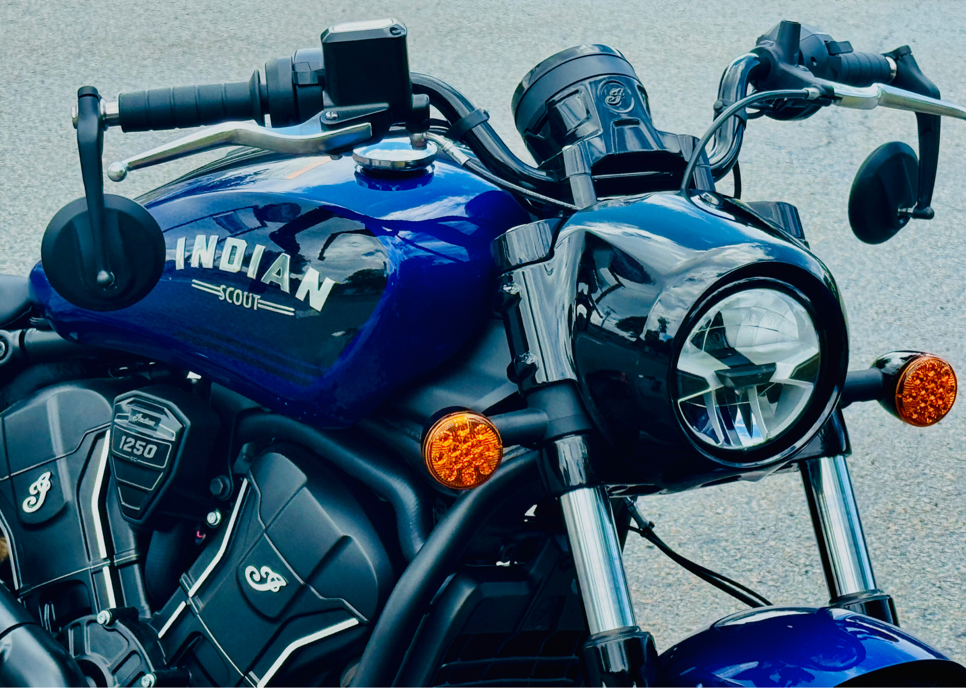 2025 Indian Motorcycle Scout® Bobber Limited +Tech in Manchester, New Hampshire - Photo 17