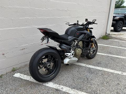 2022 Ducati Streetfighter V4 S in Manchester, New Hampshire - Photo 3
