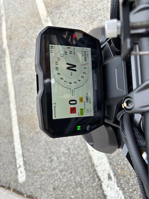 2022 Ducati Streetfighter V4 S in Manchester, New Hampshire - Photo 15