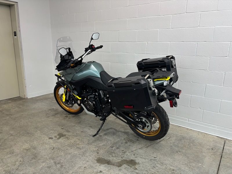 2024 Suzuki V-Strom 800DE Adventure in Manchester, New Hampshire - Photo 6