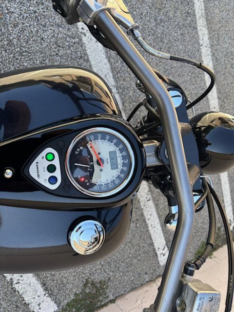 2010 Kawasaki Vulcan® 900 Custom in Manchester, New Hampshire - Photo 15