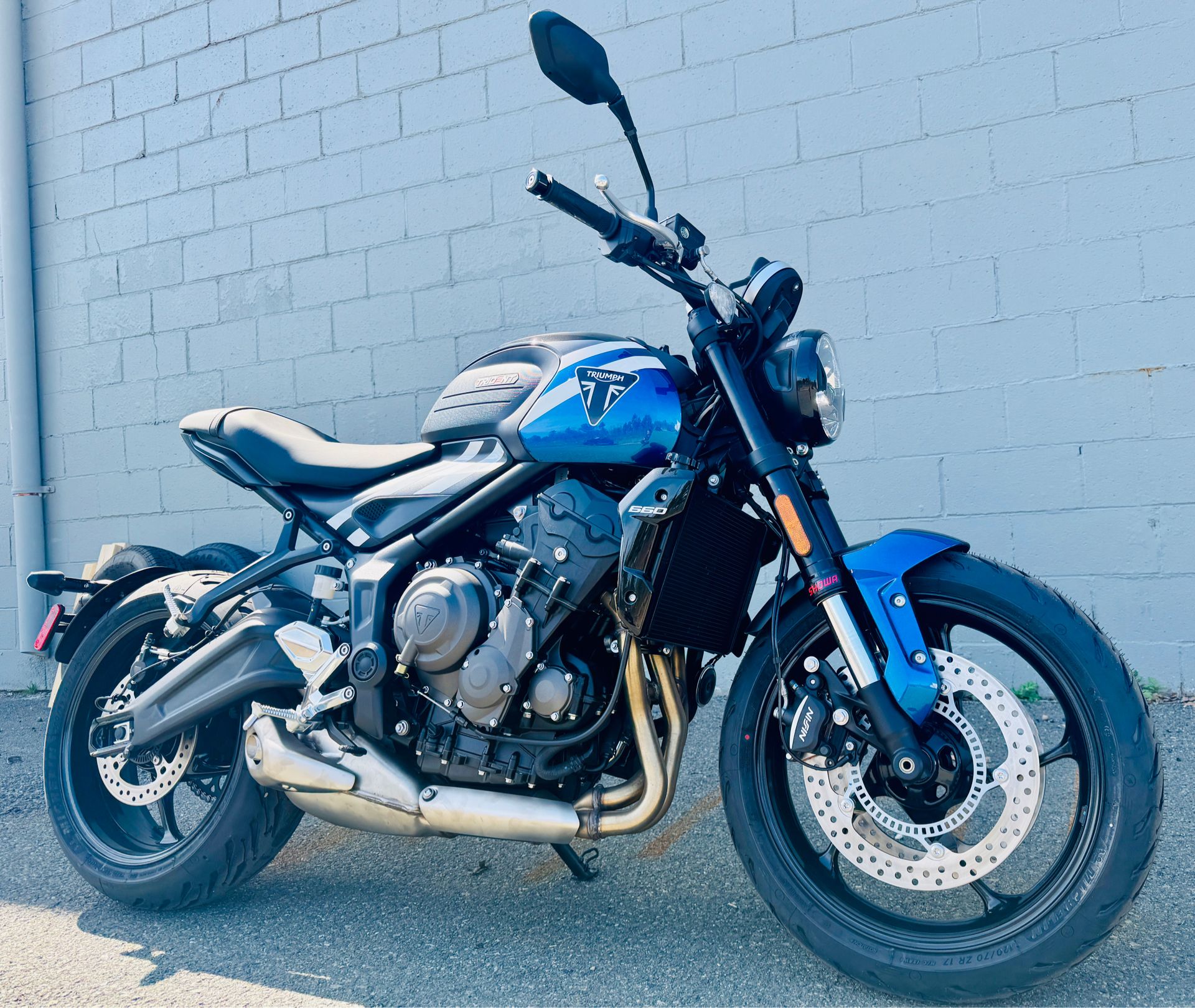 2025 Triumph Trident 660 in Manchester, New Hampshire - Photo 3