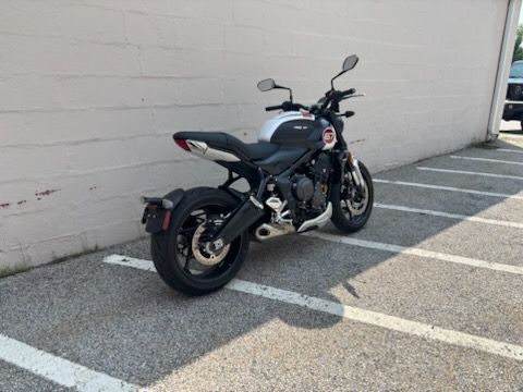 2025 Triumph Trident 660 Triple Tribute Edition in Manchester, New Hampshire - Photo 3