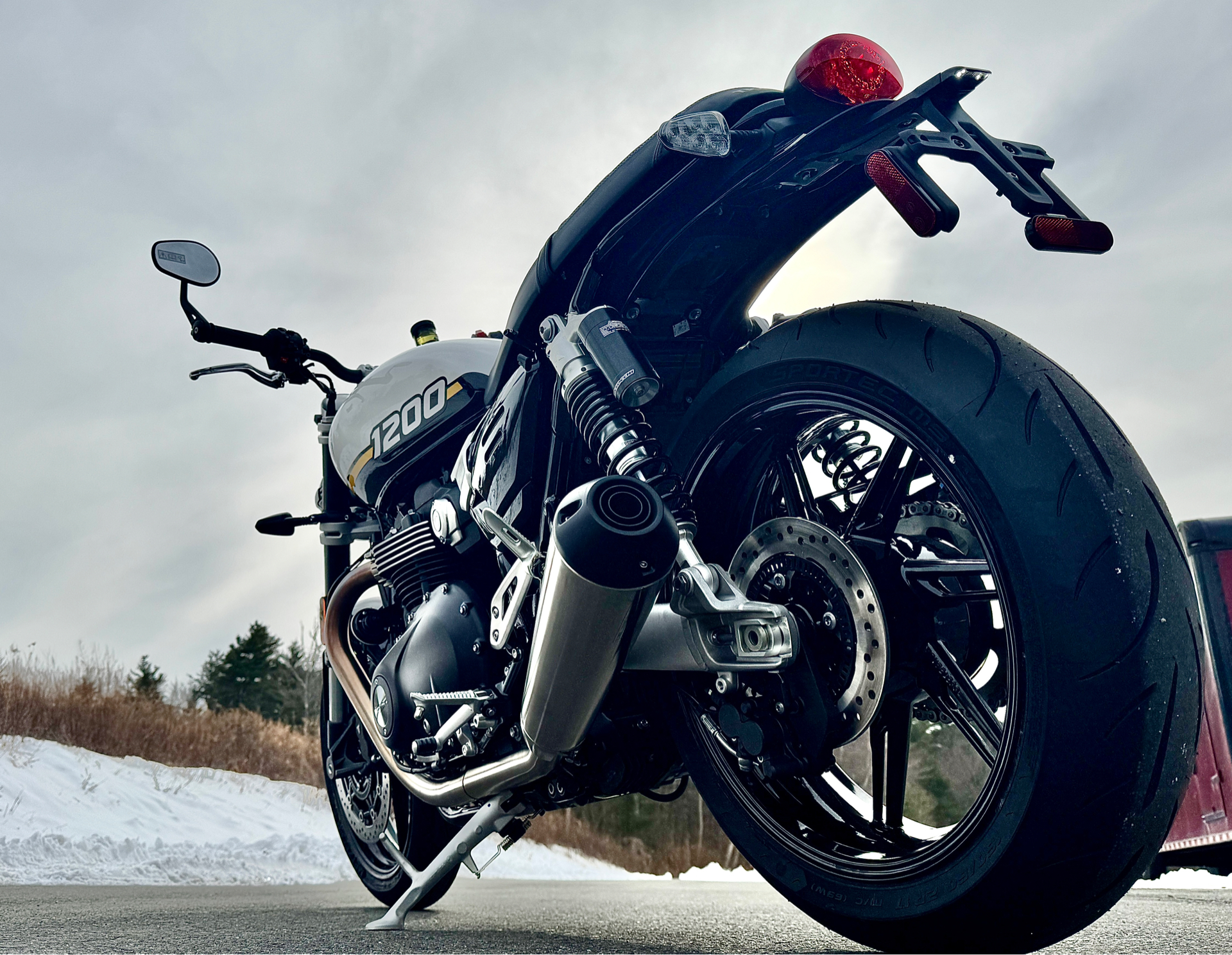 2025 Triumph Speed Twin 1200 in Manchester, New Hampshire - Photo 12