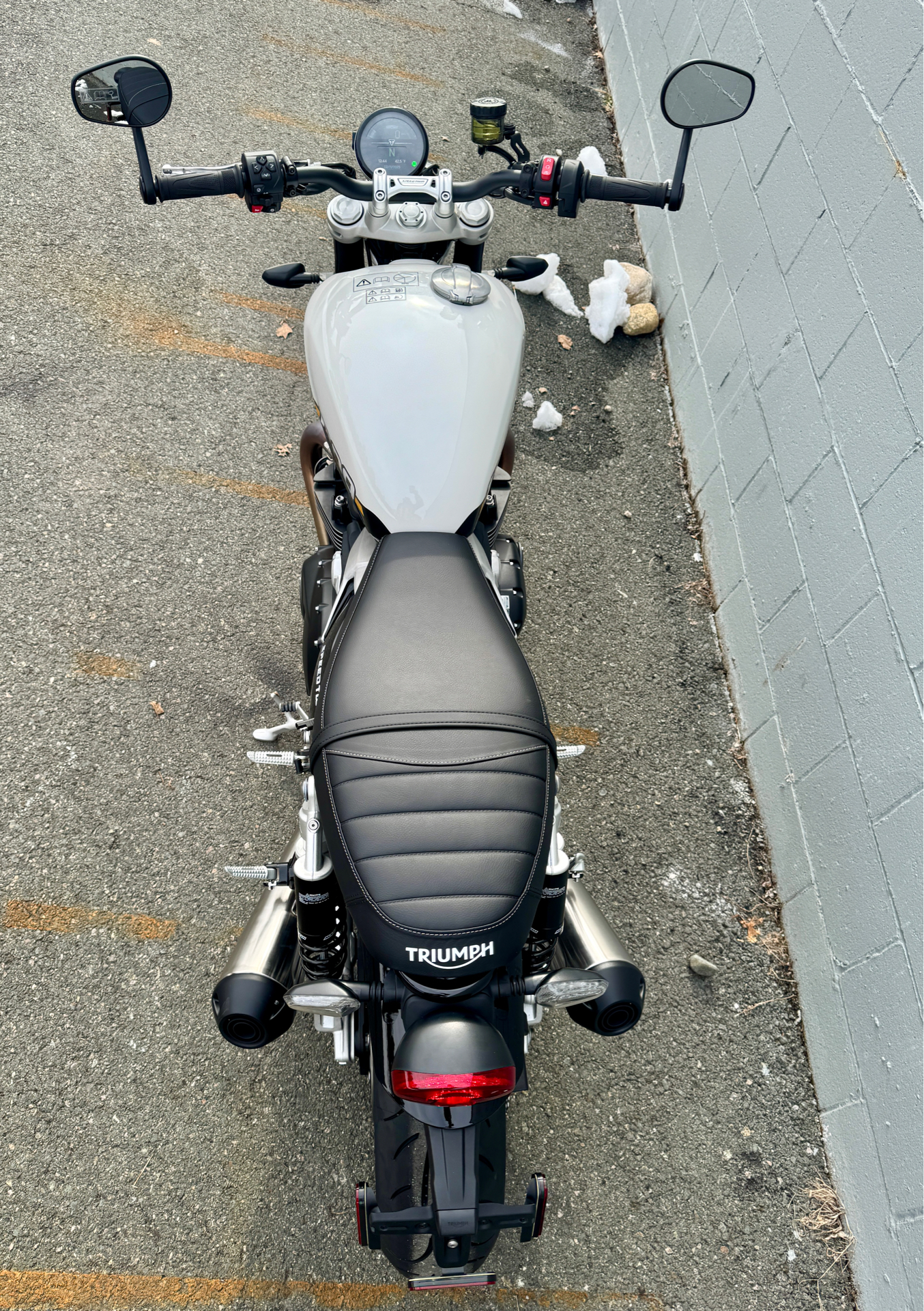 2025 Triumph Speed Twin 1200 in Manchester, New Hampshire - Photo 7