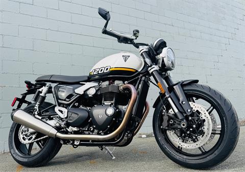 2025 Triumph Speed Twin 1200 in Manchester, New Hampshire - Photo 22