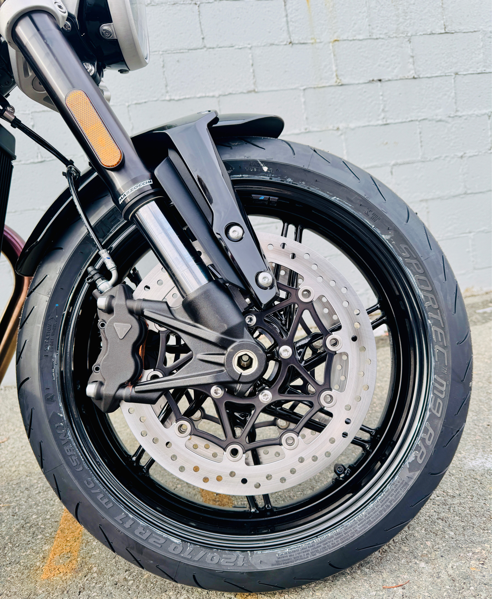2025 Triumph Speed Twin 1200 in Manchester, New Hampshire - Photo 24