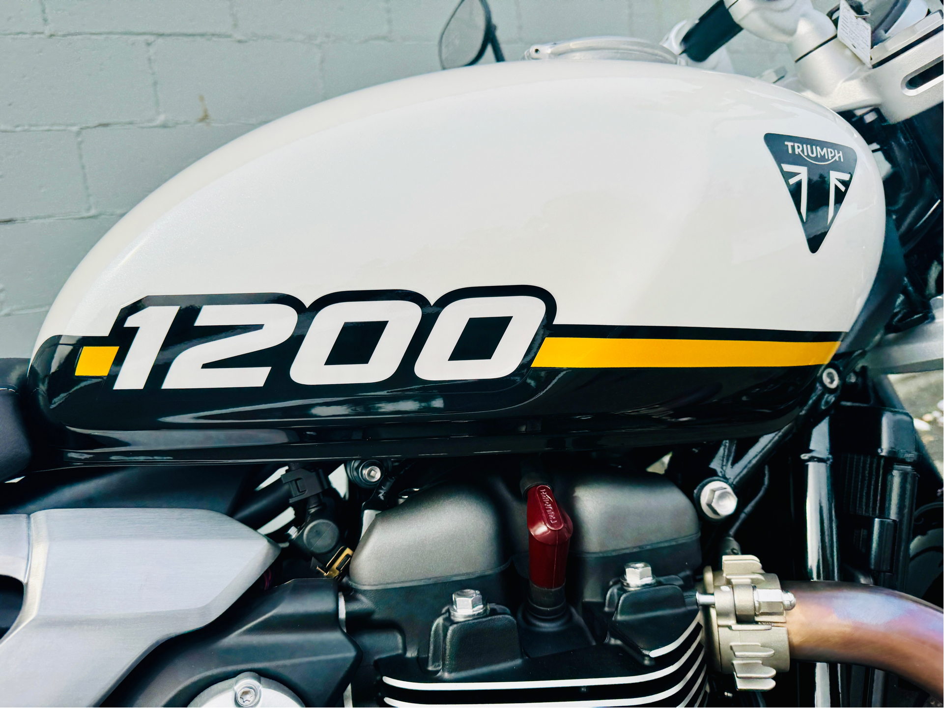 2025 Triumph Speed Twin 1200 in Manchester, New Hampshire - Photo 3