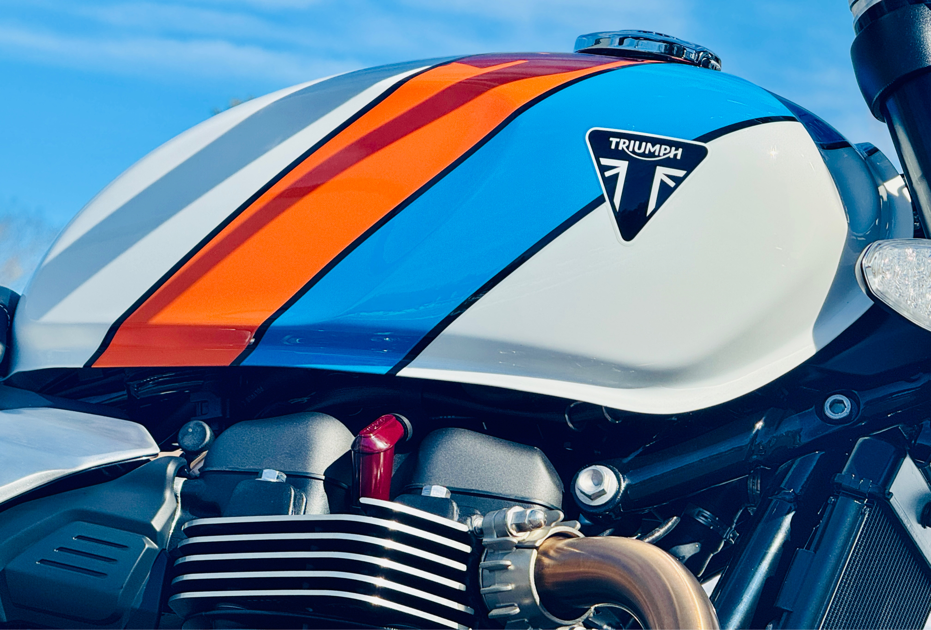 2025 Triumph Speed Twin 900 in Manchester, New Hampshire - Photo 2