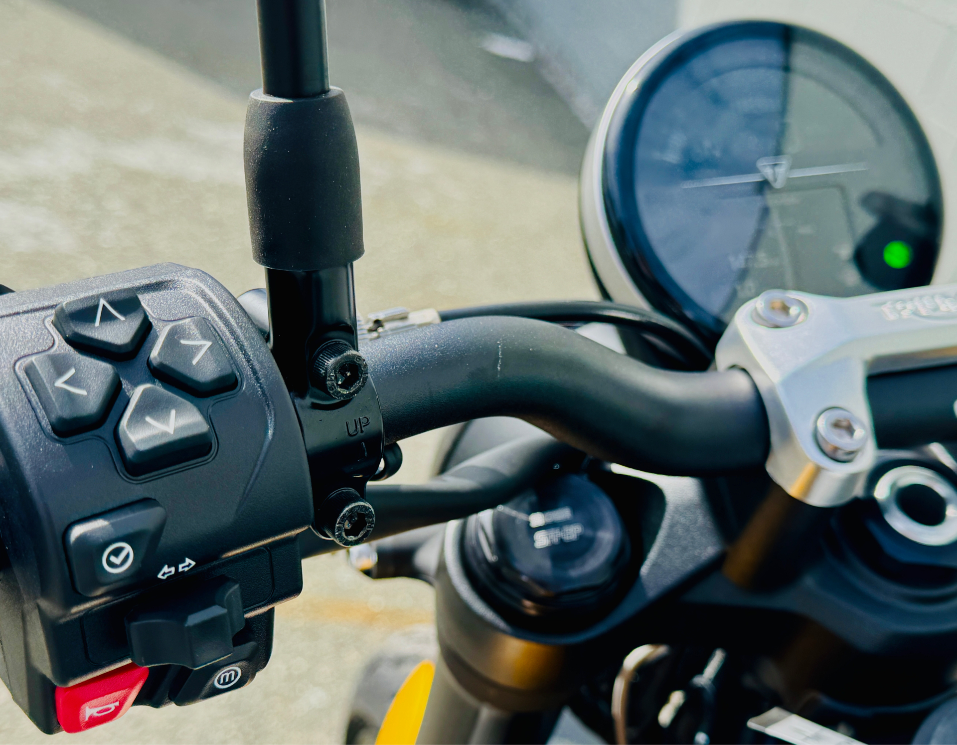 2025 Triumph Speed Twin 900 in Manchester, New Hampshire - Photo 4