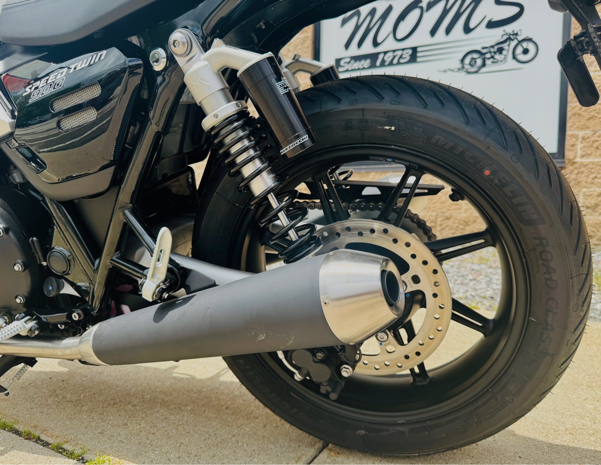 2025 Triumph Speed Twin 900 in Manchester, New Hampshire - Photo 21