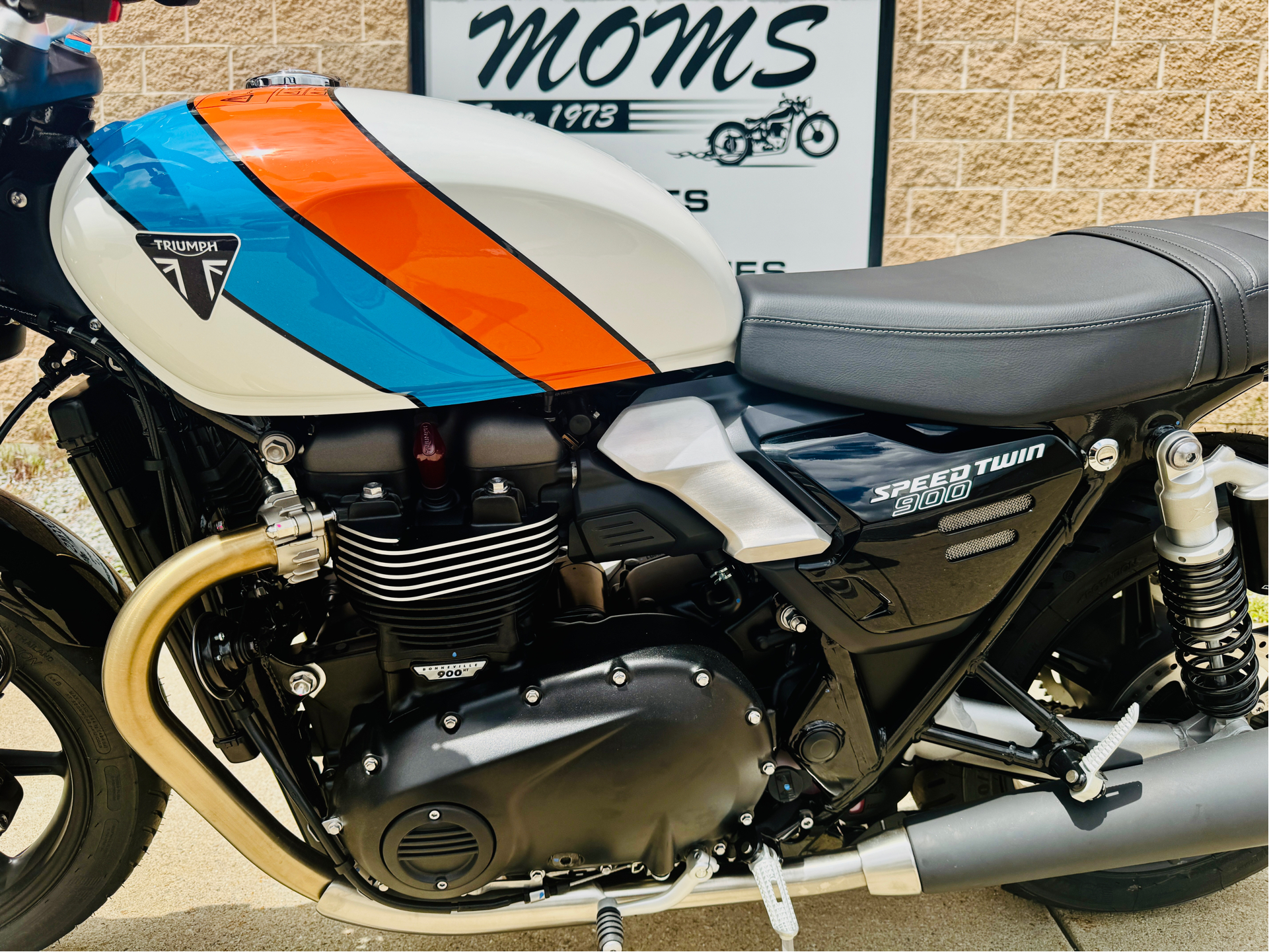 2025 Triumph Speed Twin 900 in Manchester, New Hampshire - Photo 18