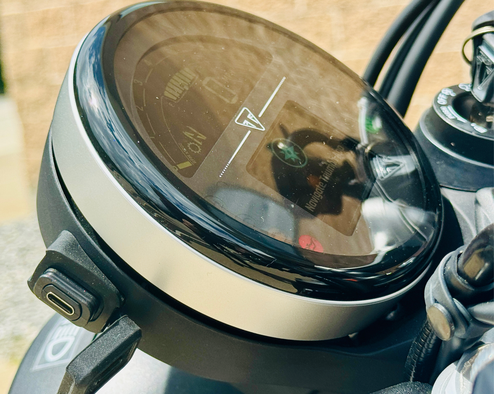 2025 Triumph Speed Twin 900 in Manchester, New Hampshire - Photo 8