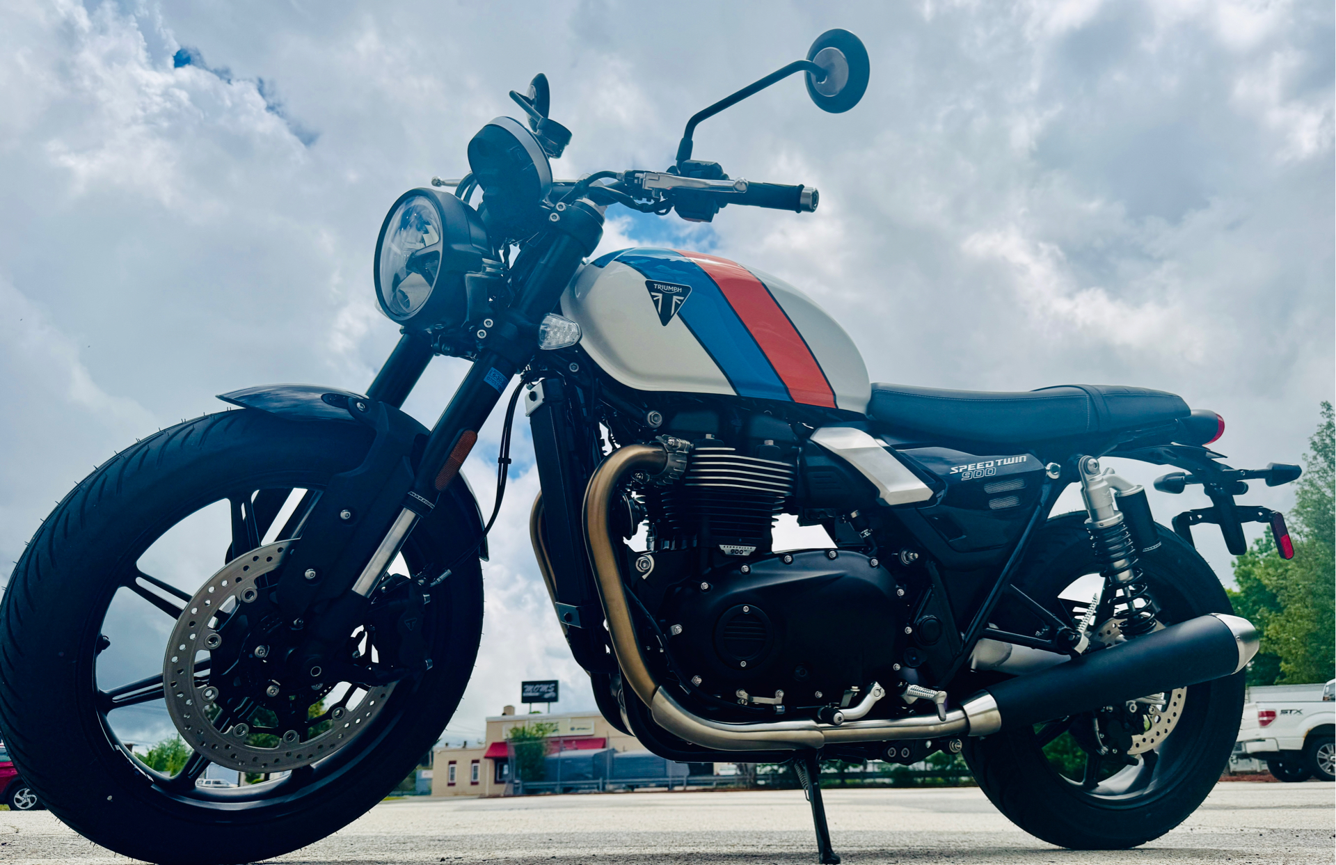 2025 Triumph Speed Twin 900 in Manchester, New Hampshire - Photo 22