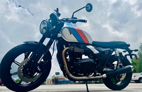 2025 Triumph Speed Twin 900 in Manchester, New Hampshire - Photo 22