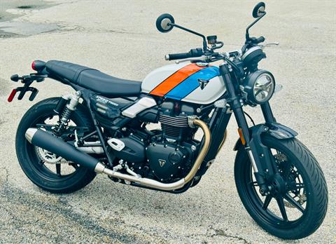 2025 Triumph Speed Twin 900 in Manchester, New Hampshire - Photo 17