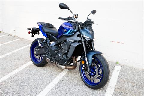 2024 Yamaha MT-09 in Manchester, New Hampshire - Photo 5