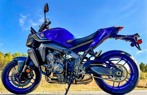 2024 Yamaha MT-09 in Manchester, New Hampshire - Photo 9