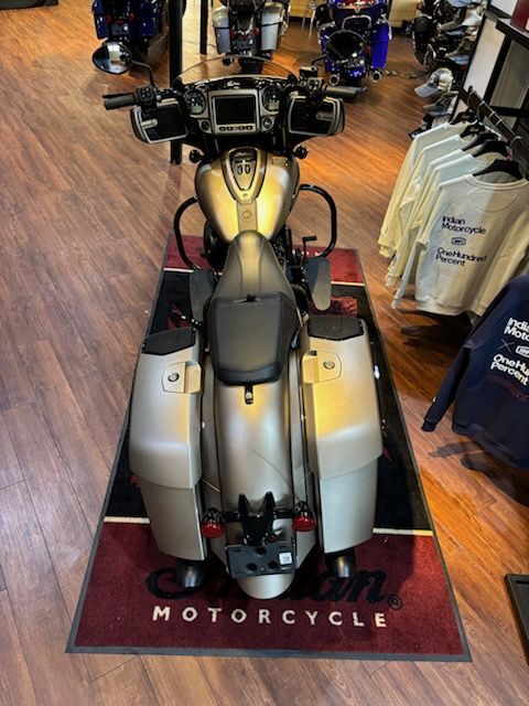 2024 Indian Motorcycle Chieftain® Dark Horse® Icon with PowerBand Audio Package in Manchester, New Hampshire - Photo 13