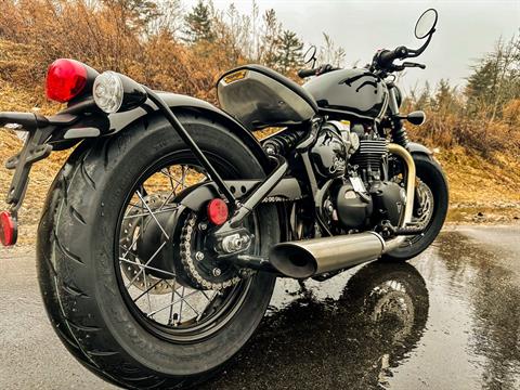 2024 Triumph Bonneville Bobber in Manchester, New Hampshire - Photo 15