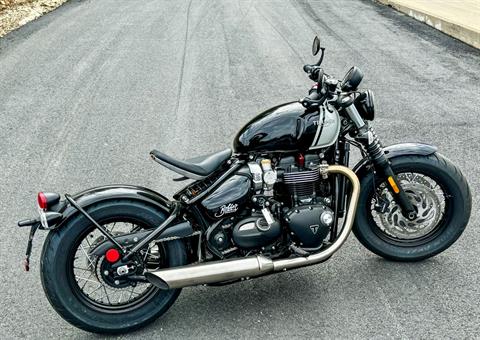 2024 Triumph Bonneville Bobber in Manchester, New Hampshire - Photo 11