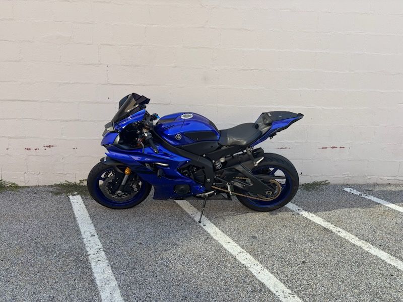 2018 Yamaha YZF-R6 in Manchester, New Hampshire - Photo 4
