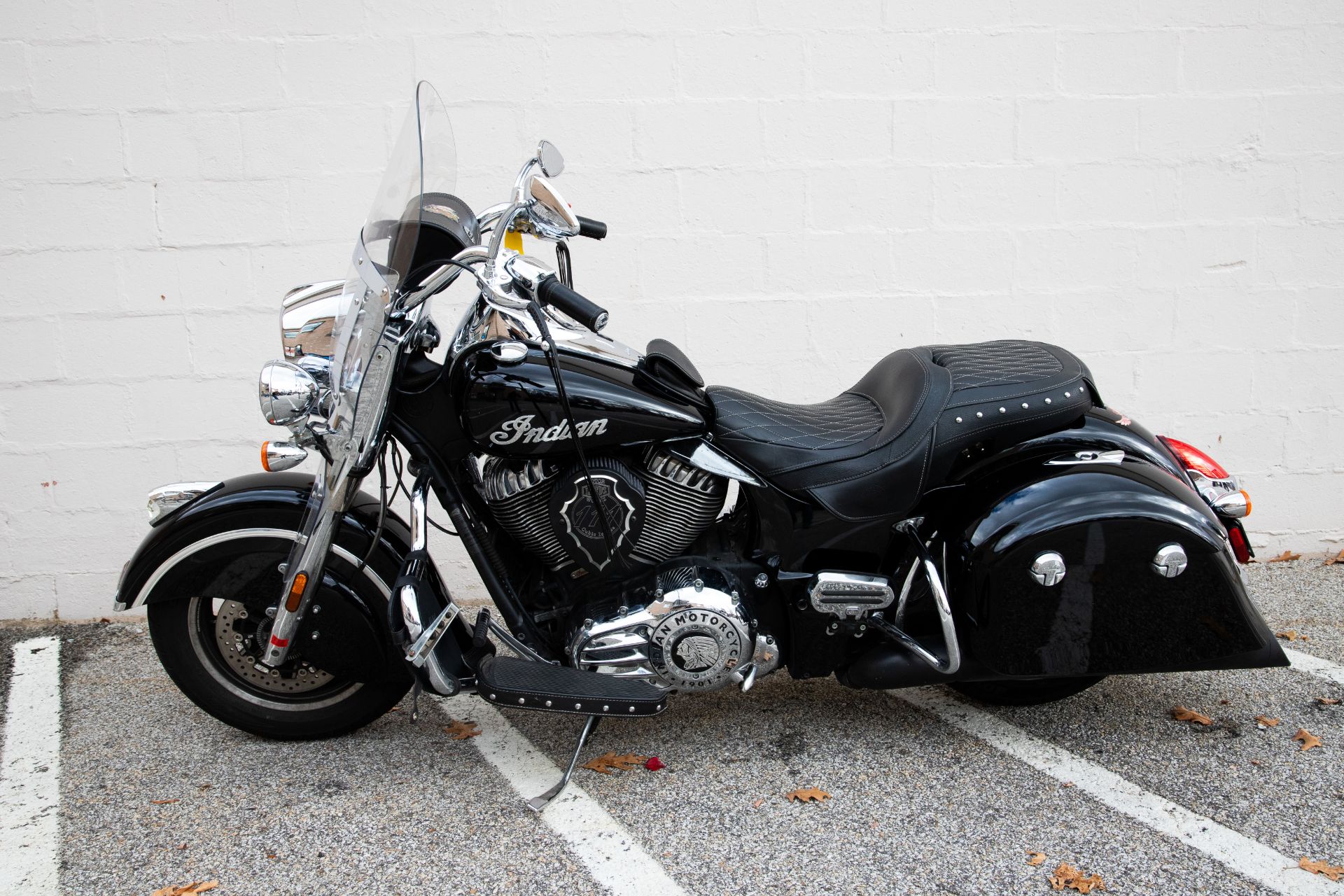 2016 Indian Motorcycle Springfield™ in Manchester, New Hampshire - Photo 7