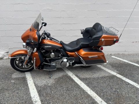 2015 Harley-Davidson Electra Glide® Ultra Classic® in Manchester, New Hampshire - Photo 4