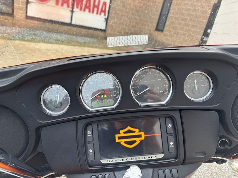 2015 Harley-Davidson Electra Glide® Ultra Classic® in Manchester, New Hampshire - Photo 18