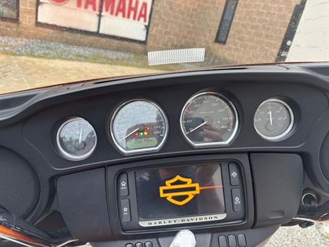 2015 Harley-Davidson Electra Glide® Ultra Classic® in Manchester, New Hampshire - Photo 18