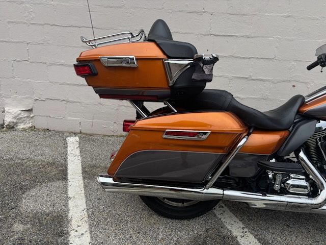 2015 Harley-Davidson Electra Glide® Ultra Classic® in Manchester, New Hampshire - Photo 11