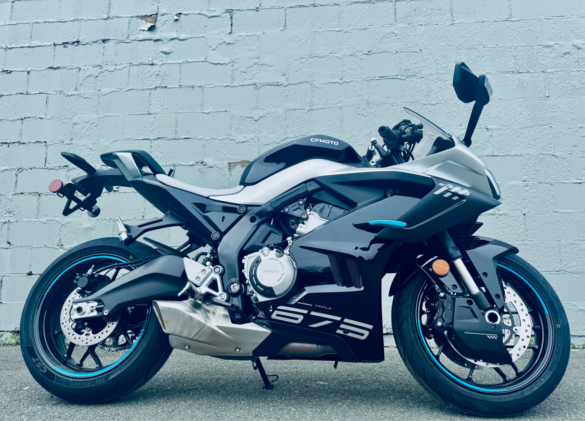 2025 CFMOTO 675SS in Manchester, New Hampshire - Photo 1