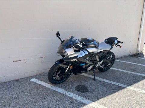 2025 CFMOTO 675SS in Manchester, New Hampshire - Photo 5