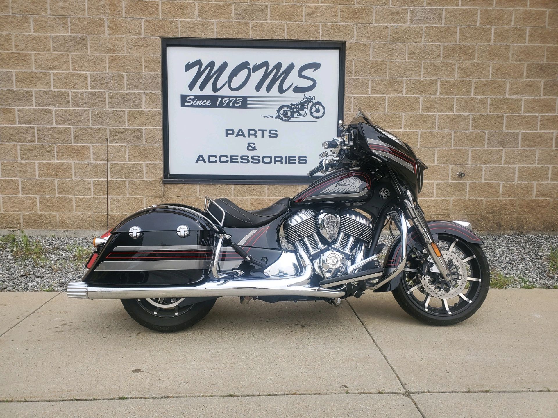 2018 Indian Motorcycle Chieftain® Limited ABS in Manchester, New Hampshire - Photo 1