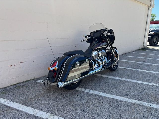 2018 Indian Motorcycle Chieftain® Limited ABS in Manchester, New Hampshire - Photo 3