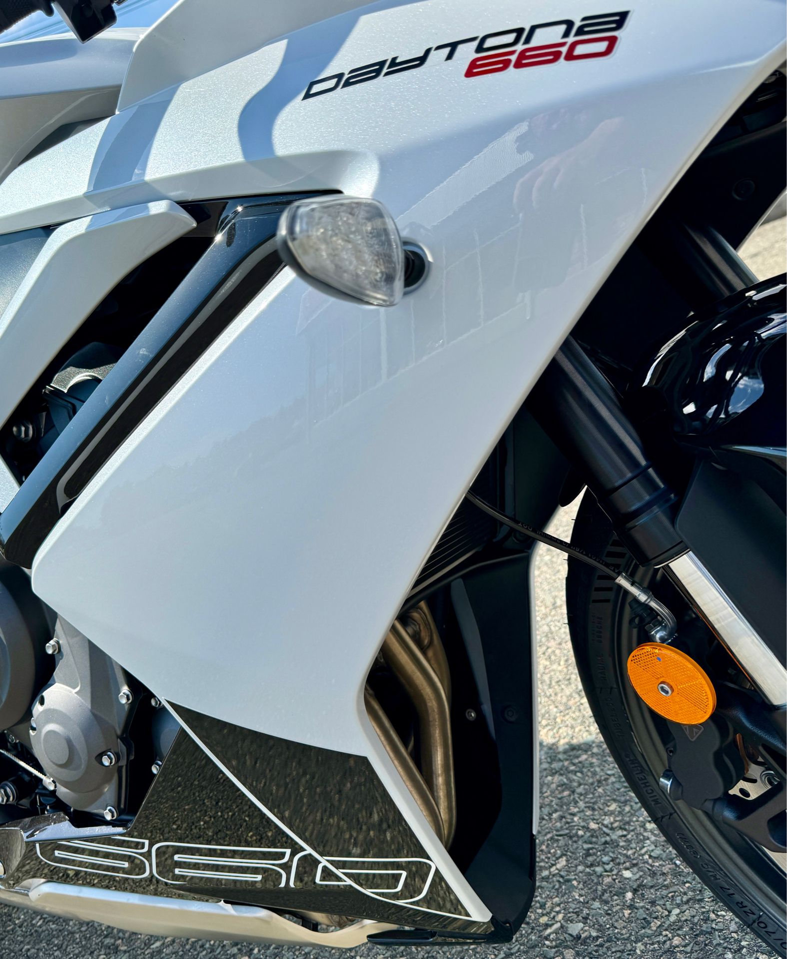 2025 Triumph Daytona 660 in Manchester, New Hampshire - Photo 10